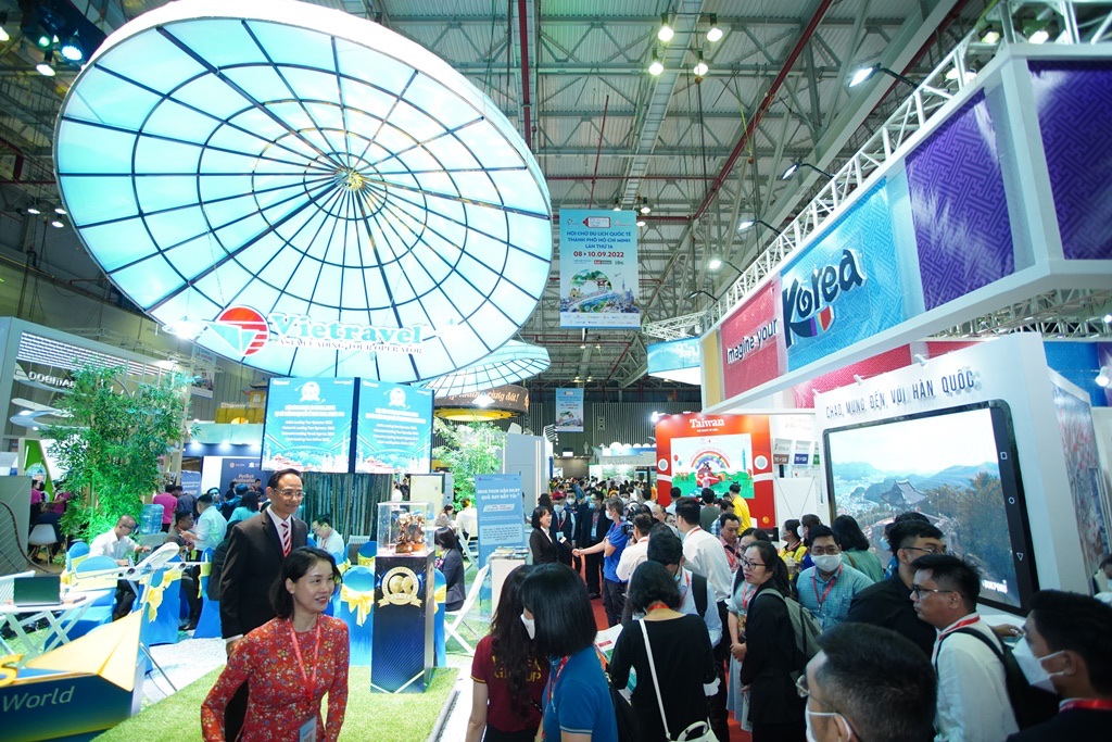  Hội chợ Du lịch Quốc tế Thành phố Hồ Chí Minh 2022 lần thứ 16 (ITE HCMC 16th 2022), đã thu hút hơn 22.000 lượt khách thương mại và công chúng đến tham quan với 8.600 lượt giao thương giữa người bán và người mua.